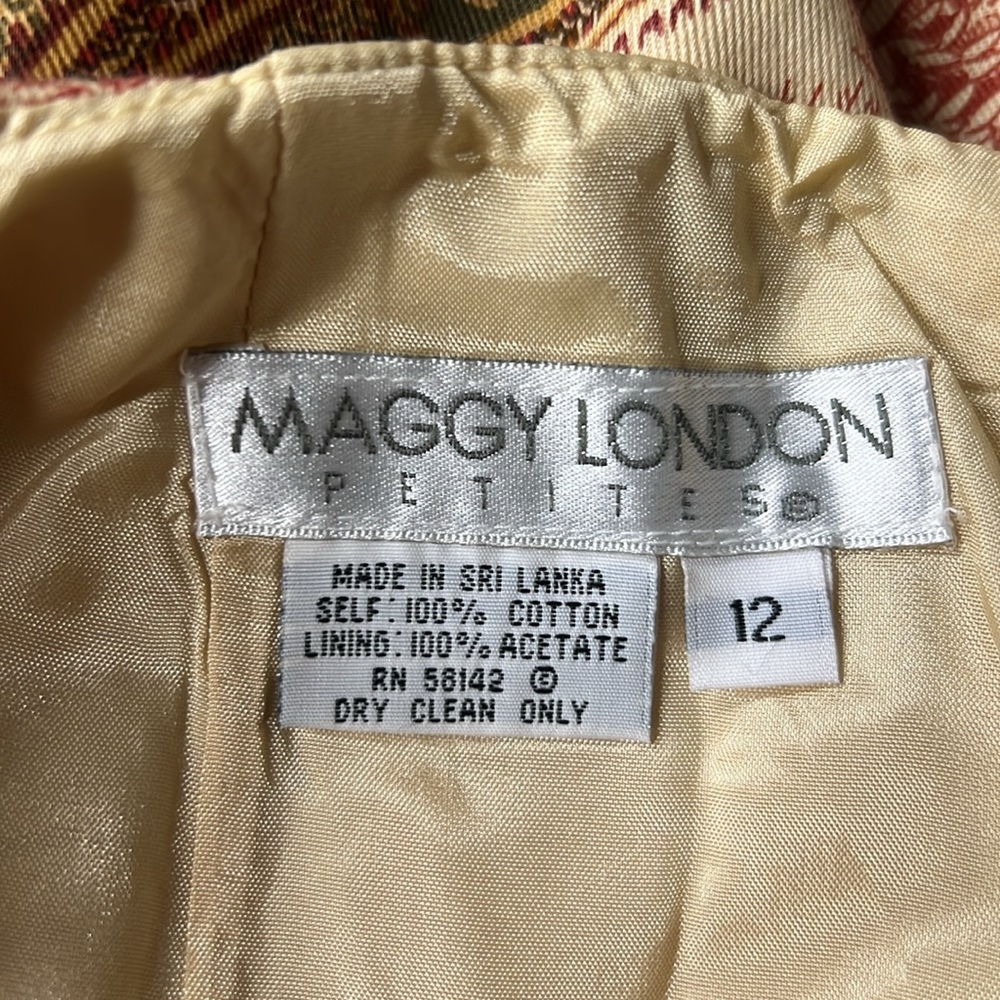 Maggy London petites brand pants with back zip and hook in beautiful fabric - Picture 8 of 8